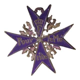 THE BLUE MAX (1966) - Lot #651 : Framed Blue Max Medal