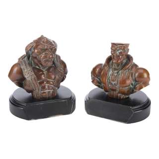 SMALL SOLDIERS (1998) - Lot 1064 - 1064. Stan Winston Studio Chip Hazard (Tommy Lee Jones) and Archer (Frank Langella) Crew Gifts