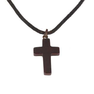 Lot 240 - SYLVESTER STALLONE "JOHN RAMBO" CROSS NECKLACE FROM "RAMBO" (WITH DVD)