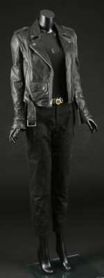 Terminator Genisys - Lot 3 - Sarah Connor‘s (Emilia Clarke) Acid Burned Costume