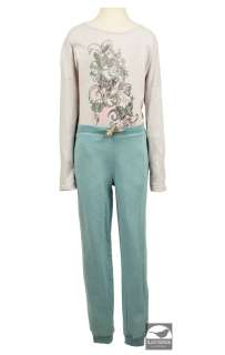 Annie (2014) | Hero Costume worn by Annie as Portrayed by Quvenzhané Wallis in Annie | Blacksparrow