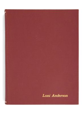 Loni Anderson | 1978 “WKRP In Cincinnati” Bound Season One Episode Scripts | Julien’s