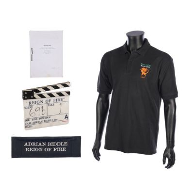 REIGN OF FIRE (2002) - Lot #919 : Bound Revised Script, Clapperboard, Chairback, and Crew T-shirt