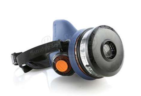 Sense 8 - Lot 257 - S2E12 - Amor Vincit Omnia: Capheus Onyango‘s Respirator