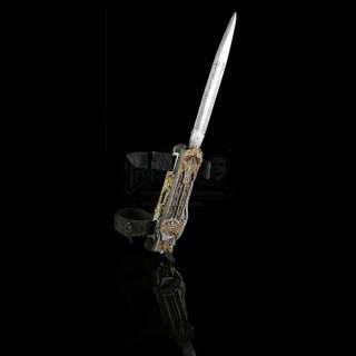 ASSASSIN‘S CREED (2016) - Lot 35 - Aguilar‘s (Michael Fassbender) Wristblade