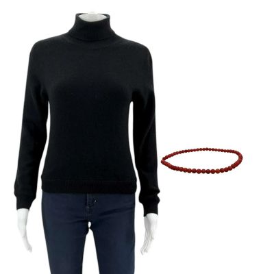 Play Dirty Zen Screen Worn Jumper, Jeans & Bracelet Ch 10 Sc 205, 206 | VIP Fan Auctions