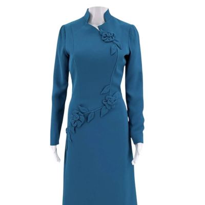 Lot 57: The Handmaid’s Tale Naomi Putnam Screen Worn Dress Ch 8 Ep 607 | VIP Fan Auctions