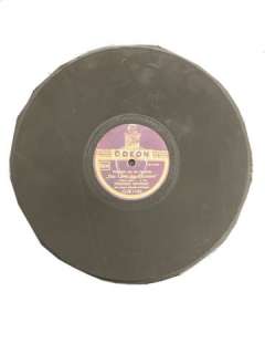 Inglourious Basterds ’Odeon, Das Land des Lachelns’ Record Movie Props | Premiere Props