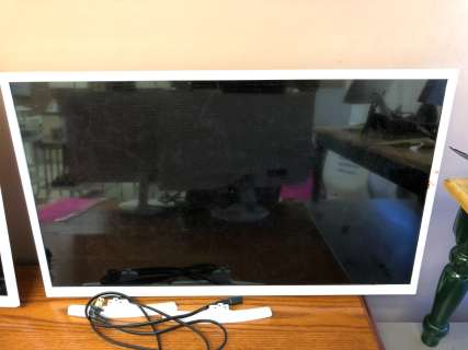 White 31" monitor w/ power cord from the popular Sci-fi series | Direct Liquidation