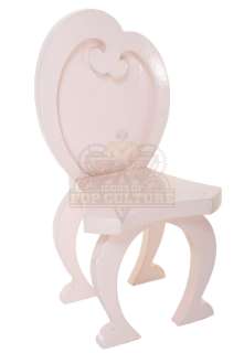 How the Grinch Stole Christmas – Cindy Lou Who’s Bedroom Chair – H2-12 | Icons of Pop Culture