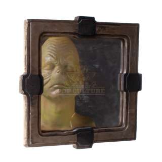 How the Grinch Stole Christmas – Grinch’s Cave Mirror – H2-18 | Icons of Pop Culture