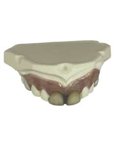 Lot 11 - Alice in Wonderland (2010) - The Mad Hatter (Johnny Depp) Teeth Appliance
