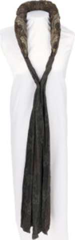 Catelyn Stark (Michelle Fairley) Red Wedding Embroidered Collar from Game of Thrones (HBO® Original 2011-2019, Season 3).