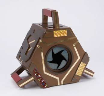 Lot 1502 - Hero Odo Stasis Container from Star Trek DS9