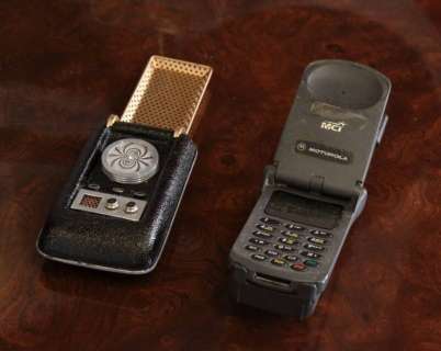 COMMUNICATOR AND FLIP PHONE | Julien’s