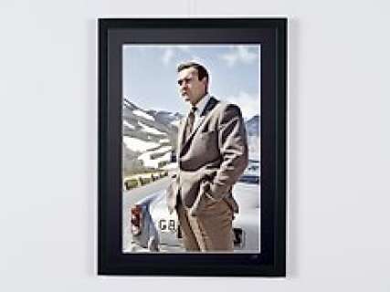 James Bond 007: Goldfinger - Sean Connery As « James Bond 007 » | James Bond 007: Goldfinger - Sean Connery as « James Bond 007 » - Luxury Wooden Framed 70X50 cm - Limited Edition Nr 03 of 30 - Serial ID 20457 - - Original Certificate (COA), Hologram Logo Editor and QR Code | Catawiki