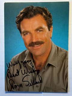 Magnum P.I. - Classic TV - Magnum P.I. - Classic TV - Tom Selleck (Thomas Magnum) - personally signed photocard with dedication