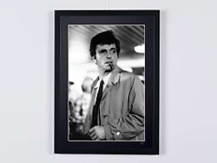 Columbo - Classic TV - Peter Falk As Inspector Columbo | Columbo - Classic TV - Peter Falk as Inspector Columbo - Fine Art Photography - Luxury Wooden Framed 70X50 cm - Limited Edition Nr 04 of 30 - Serial ID 17174 - Original Certificate (COA), Hologram Logo Editor and QR Code | Catawiki