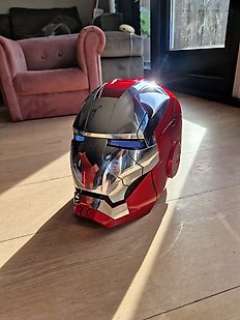 Marvel: Iron Man | Marvel: Iron Man - Mark V Mk5 Helmet with LED - Cosplay Prop - helm - autoking | Catawiki