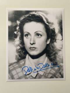 Danielle Darrieux - Nice autographed picture | Catawiki