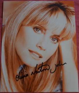Grease (1978) - Signed by Pink Lady Olivia Newton-John (+) with COA | Catawiki