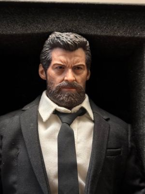 Logan Eleven 11 Custom - Hugh Jackman - Figure - Marvel X-Men Wolverine 1/6 Scale - Plastic | Catawiki