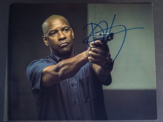 The Equalizer - Signed by Denzel Washington, with Letter of Authenticity - Photo, Autograph | Catawiki