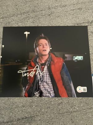 Back to the Future - Part II - Signed by Michael J. Fox (Marty) - 8x10" - with Beckett COA | Catawiki