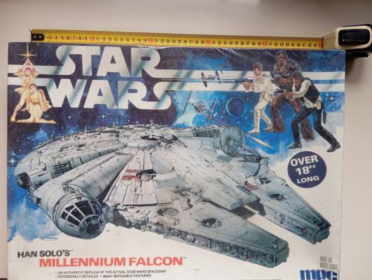 Maquette - Unopened Vintage Star Wars Millennium Falcon w/ Box - Produced by MPC 1979 (122) - Model Kit - Plastic | Catawiki