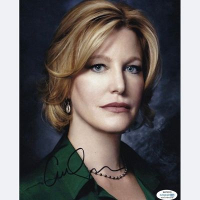 Breaking Bad - Signed by Anna Gunn (Skyler White) | Catawiki