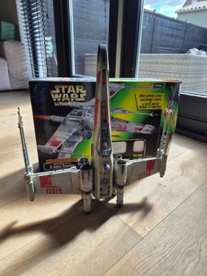 Star Wars - X-Wing Fighter with R2D2 - hasbro 1998 - 50cm - lucasfilm | Catawiki