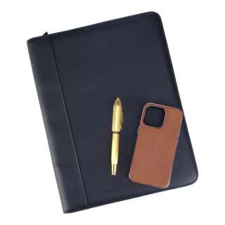 The Fall of the House of Usher - Lot 125 - Roderick Usher‘s (Bruce Greenwood) Accessories