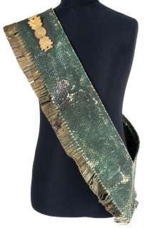 Lot 253 - MICHAEL DORN "WORF" KLINGON BALDRIC FROM STAR TREK: THE NEXT GENERATION (FIRST SEASON) WITH DVD