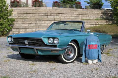 Thelma & Louise (1991) 1966 Ford Thunderbird Used in Jump Sequence | GWS Auctions