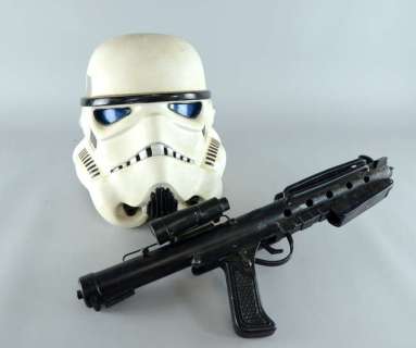 Star Wars, a full scale replica Stormtrooper costume including all body armour parts, helmet and gun | Ewbank’s