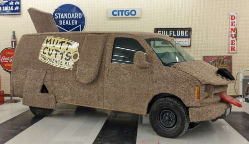 Dumb & Dumber Recreation 84 Sheep Dog 1999 Chevrolet Express Van | misc / divers