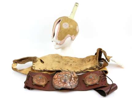 Lot 3285 - Props - Native Indian arrow quiver used in various early Hollywood productions such as Stage Coach,