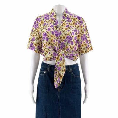 Poker Face Season 2 Greta Finch (Katie Holmes) Screen Worn Shirt & Skirt Ch 1 Sc 3-25 Ep 202 | VIP Fan Auctions