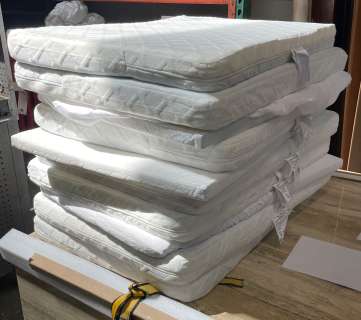 Lot 566 - Approx. 5ft washing bay sink stainless steel with contents - approx. 5ft length x 24 1/2in depth x 3