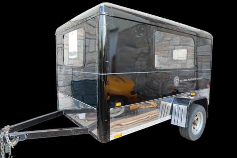 Twister (1996) Screen Used Storm Chasers Prop Trailer | GWS Auctions