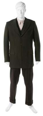 Road to Perdition Jude Law Signature Suit W/LOA | GWS Auctions