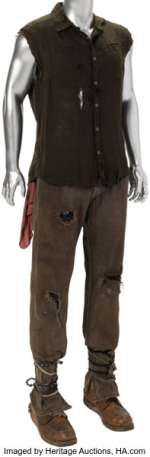 Daryl Dixon (Norman Reedus), Ensemble and Action Knife from The Walking Dead (AMC 2010-2022, Season 5). | Heritage