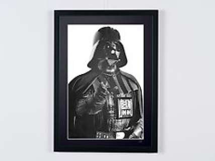 Star Wars 1977 - Promo Shot - Darth Vader (David Prowse) | Star Wars 1977 - Promo shot - Darth Vader (David Prowse) - Fine Art Photography - Luxury Wooden Framed 70X50 cm - Limited Edition Nr 01 of 30 - Serial ID 60018 - Original Certificate (COA), Hologram Logo Editor and QR Code | Catawiki
