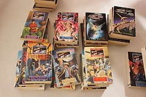 Doctor Who | Doctor Who - Lot of 73 - Vintage Paperback Books | Catawiki