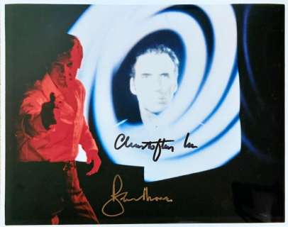 James Bond 007: The Man with the Golden Gun - Double signed by Sir Roger Moore and Christopher Lee, with COA | Catawiki