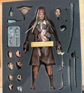 Pirates of the Caribbean - Hot Toys - - Movie prop Hot Toys DX06 Jack Sparrow – Special Edition 1/6 Scale Figure (Pirates of the Caribbean: On Stranger | Catawiki