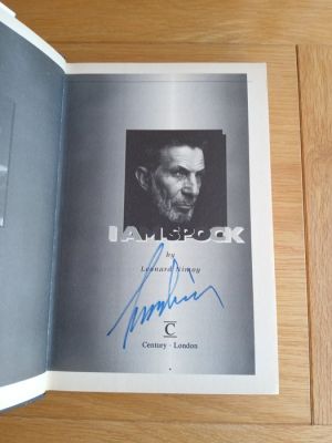 Leonard Nimoy - I Am Spock Signed (Star Trek) - 1995 | Catawiki