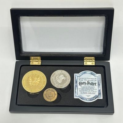Harry Potter Gringotts Wizarding Currency Collection Set - - Movie prop | Catawiki
