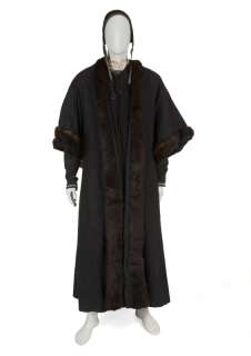 Lot 847 - IAN HOLM HAMLET COSTUME AND STUDIO IMAGE