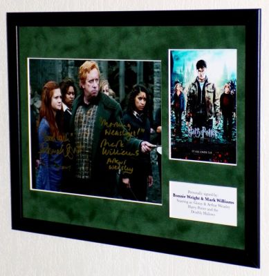 Harry Potter - Mark Williams (Arthur) & Bonnie Wright (Ginny) Premium Framed, DOUBLE signed + COA | Catawiki